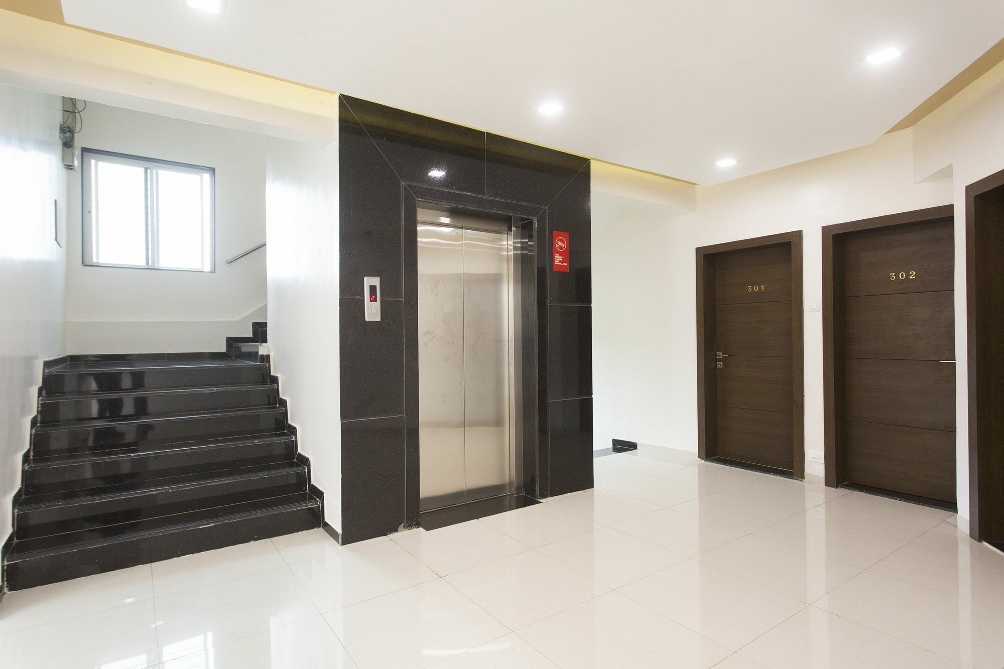 Oyo 10352 Hotel Vishwas Yerandwane Exterior foto